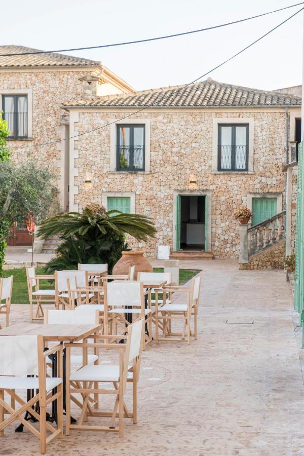 Curolla Petit Hotel 4*